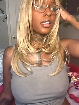 MistiSavannah online show from November 7, 3:12 pm