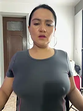 Snapshot of Rouse69_ chatting on November 6, 6:36 am Rouse69 online show from November 6, 6:36 am