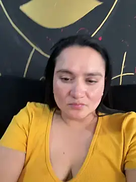 Snapshot of Rouse69_ chatting on February 26, 1:43 pm Rouse69 online show from February 26, 1:43 pm