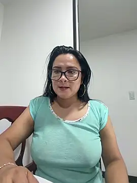 Snapshot of Rouse69_ chatting on March 18, 7:44 am Rouse69 online show from March 18, 7:44 am