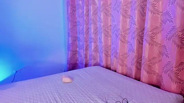 riley bensongh online show from October 29, 10:11 pm