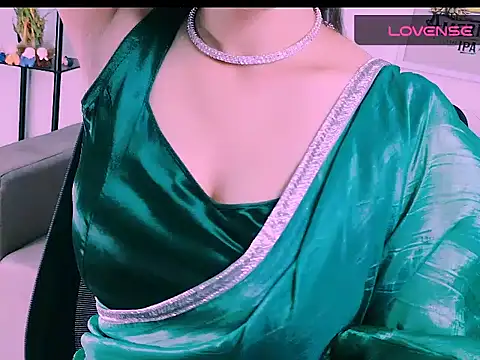 Snapshot of My_Rose chatting on September 20, 1:45 pm My Rose online show from September 20, 1:45 pm