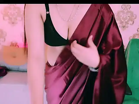 Snapshot of My_Rose chatting on October 7, 5:04 am My Rose online show from October 7, 5:04 am