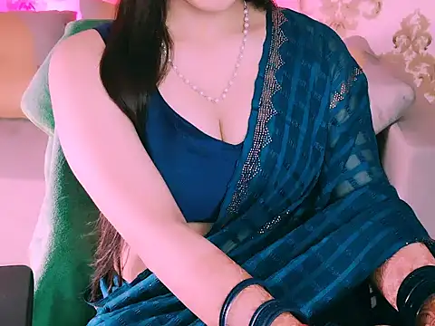 Snapshot of My_Rose chatting on October 19, 1:23 pm My Rose online show from October 19, 1:23 pm