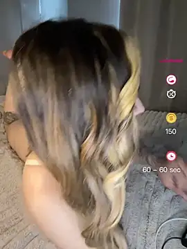 xYoungHotwife online show from May 21, 2:02 pm