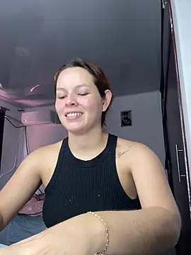 Snapshot of miacarrot chatting on March 21, 4:32 pm miacarrot online show from March 21, 4:32 pm