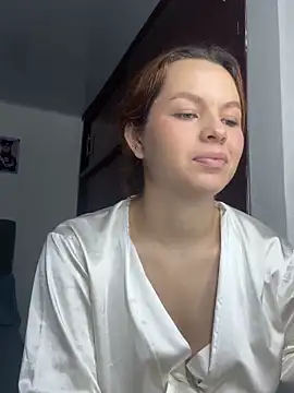 Snapshot of miacarrot chatting on March 24, 3:17 pm miacarrot online show from March 24, 3:17 pm