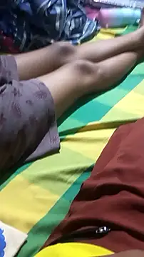 Snapshot of Chooty_Couple chatting on February 22, 3:54 pm Chooty Couple online show from February 22, 3:54 pm