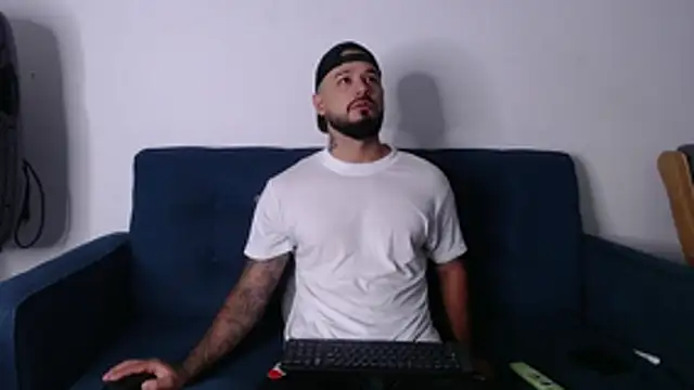 Eric Evans1 online show from November 8, 10:04 am