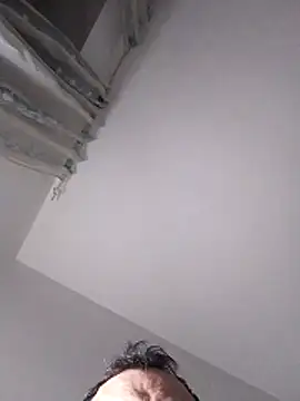 Snapshot of diorjador chatting on February 14, 5:15 am diorjador online show from February 14, 5:15 am