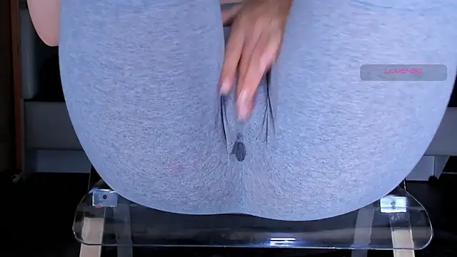 Cameltoe squirt inPants online show from April 25, 7:44 am