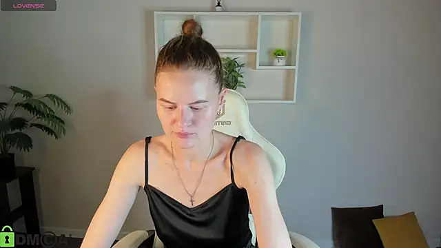 Wanda Gomez online show from September 25, 2:10 pm