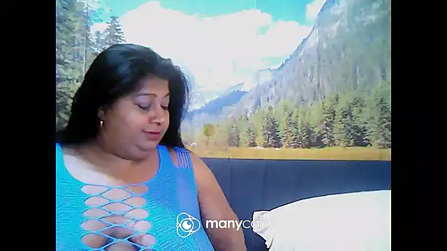 indianhoney694u online show from January 31, 12:17 am