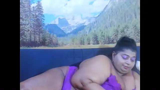 indianhoney694u online show from March 27, 8:26 am