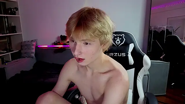 Your avatar online show from September 19, 7:36 pm