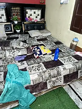 Snapshot of PRIYA_22 chatting on October 3, 2:19 am PRIYA 22 online show from October 3, 2:19 am