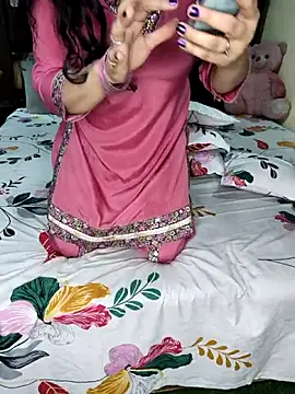 Snapshot of PRIYA_22 chatting on October 17, 2:30 pm PRIYA 22 online show from October 17, 2:30 pm