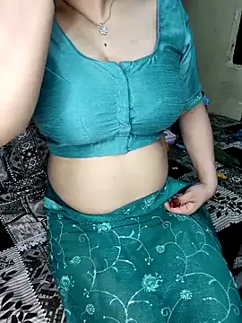 Snapshot of PRIYA_22 chatting on October 21, 12:39 pm PRIYA 22 online show from October 21, 12:39 pm