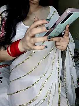 Snapshot of PRIYA_22 chatting on November 1, 1:46 pm PRIYA 22 online show from November 1, 1:46 pm