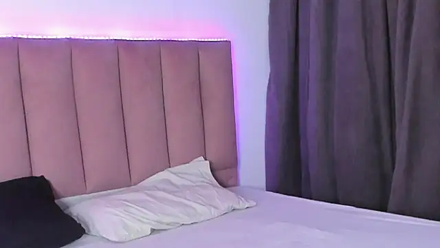 CandyAinsley online show from September 22, 6:10 pm