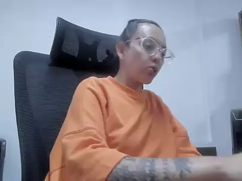 dalila macherano1 online show from October 11, 7:01 pm