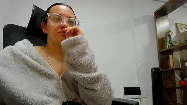 dalila macherano1 online show from October 14, 7:53 am