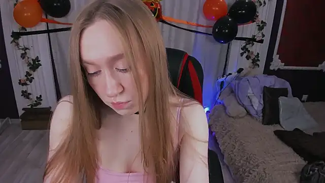 Snapshot of -Seava chatting on November 2, 5:48 pm -Seava online show from November 2, 5:48 pm