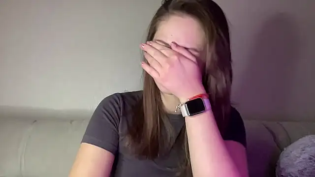 StellarAlice online show from March 10, 5:07 pm