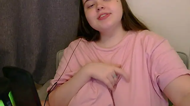 brattyprincessemma online show from December 3, 6:28 pm