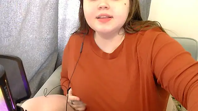 brattyprincessemma online show from February 2, 8:24 am