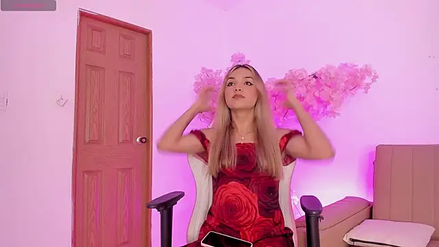 Snapshot of Doll_Isa_ chatting on January 16, 6:34 pm Doll Isa online show from January 16, 6:34 pm