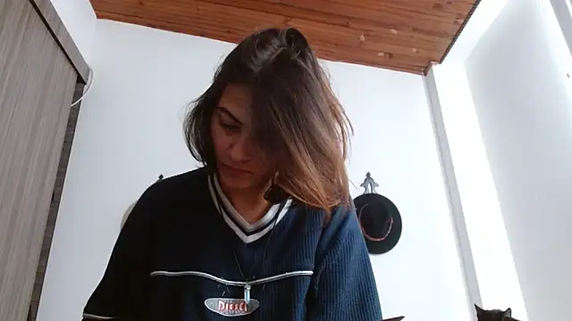 Crystal Star  online show from February 8, 3:48 pm