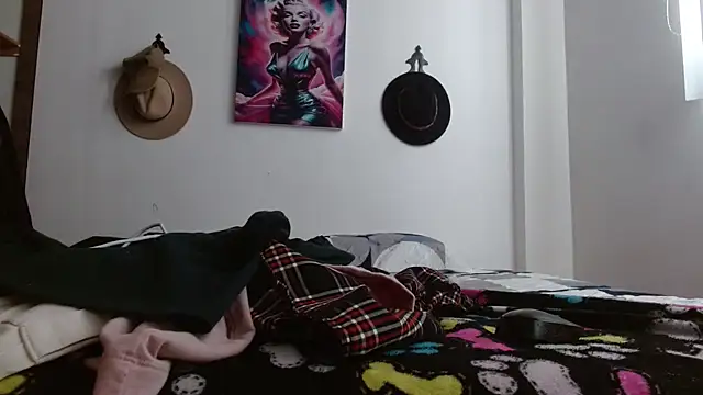 Crystal Star  online show from March 2, 2:35 pm