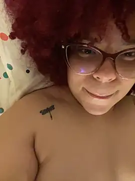 Snapshot of Enyagleam_ chatting on September 28, 2:39 am Enyagleam online show from September 28, 2:39 am