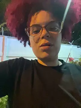 Snapshot of Enyagleam_ chatting on October 3, 2:52 am Enyagleam online show from October 3, 2:52 am