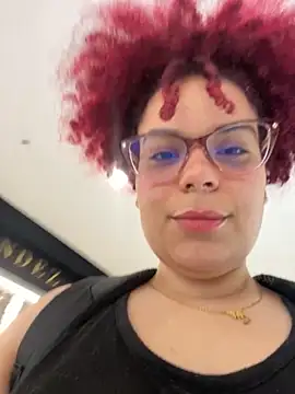 Snapshot of Enyagleam_ chatting on October 12, 8:30 pm Enyagleam online show from October 12, 8:30 pm