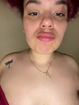 Snapshot of Enyagleam_ chatting on October 19, 3:29 am Enyagleam online show from October 19, 3:29 am