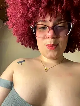 Snapshot of Enyagleam_ chatting on October 23, 2:33 am Enyagleam online show from October 23, 2:33 am