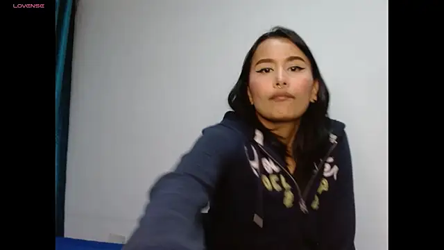 Gia Lee online show from November 14, 2:43 am