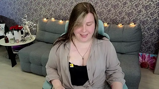 Snapshot of Lillit__ chatting on September 15, 8:42 pm Lillit online show from September 15, 8:42 pm