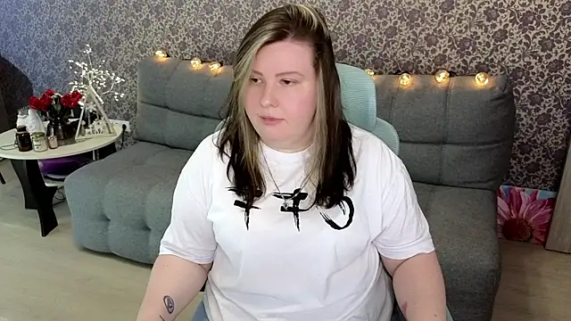 Snapshot of Lillit__ chatting on September 24, 8:45 pm Lillit online show from September 24, 8:45 pm