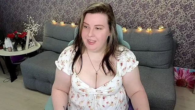 Snapshot of Lillit__ chatting on October 13, 8:53 pm Lillit online show from October 13, 8:53 pm