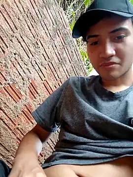 Snapshot of novinho_safado__ chatting on March 26, 4:45 pm novinho safado online show from March 26, 4:45 pm