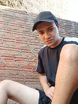 Snapshot of novinho_safado__ chatting on June 30, 6:42 pm novinho safado online show from June 30, 6:42 pm