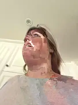 hornykitty1210 online show from September 12, 5:35 pm