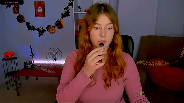 lola sun12 online show from October 28, 8:22 pm