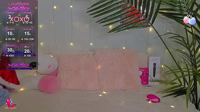 Snapshot of BlackyLii chatting on January 12, 12:49 am BlackyLii online show from January 12, 12:49 am