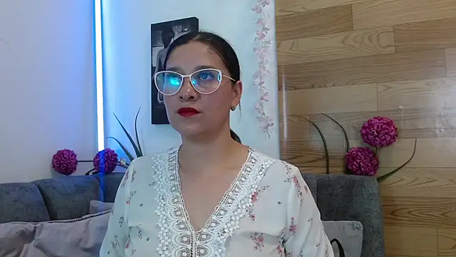 Alana steel 1 online show from March 26, 7:30 pm