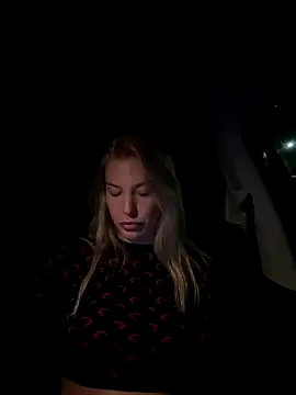 Chloemillerrxx online show from September 27, 8:58 pm