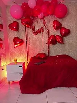 Snapshot of MorenaLush_Eup chatting on February 22, 2:45 am MorenaLush Eup online show from February 22, 2:45 am